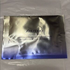 Shiseido Vital Perfection Eye Mask
